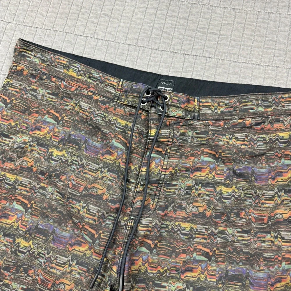 RVCA reposhing this